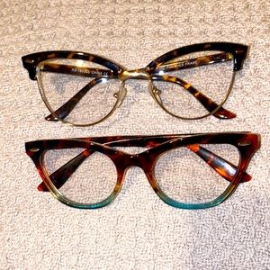 2 pairs of Tort shell Clear lense cateye faux glasses 👓